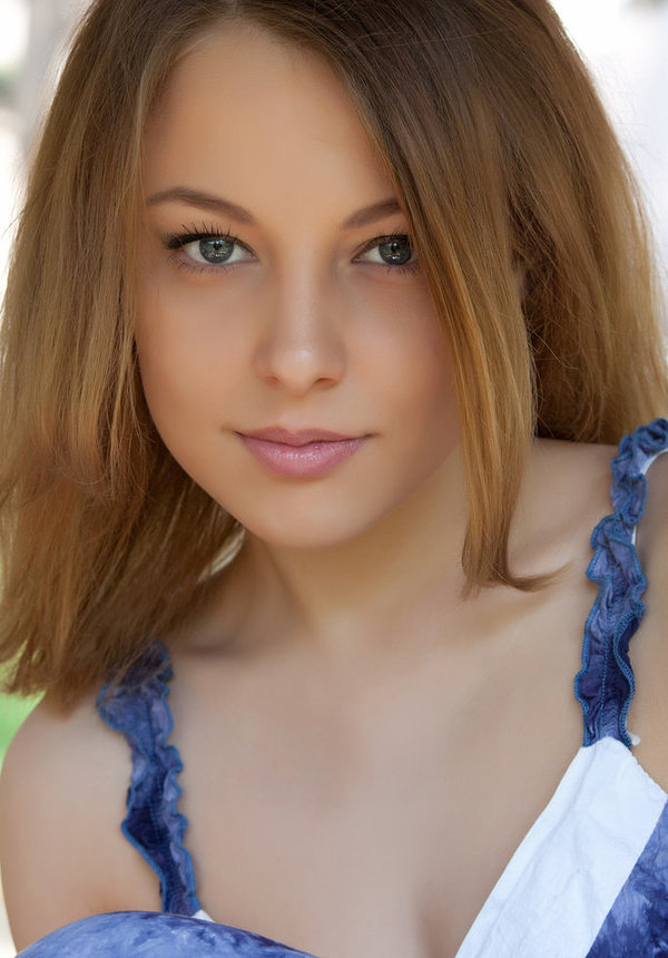 Света, 18